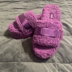 Women’s size 6 UGG purple fluffita